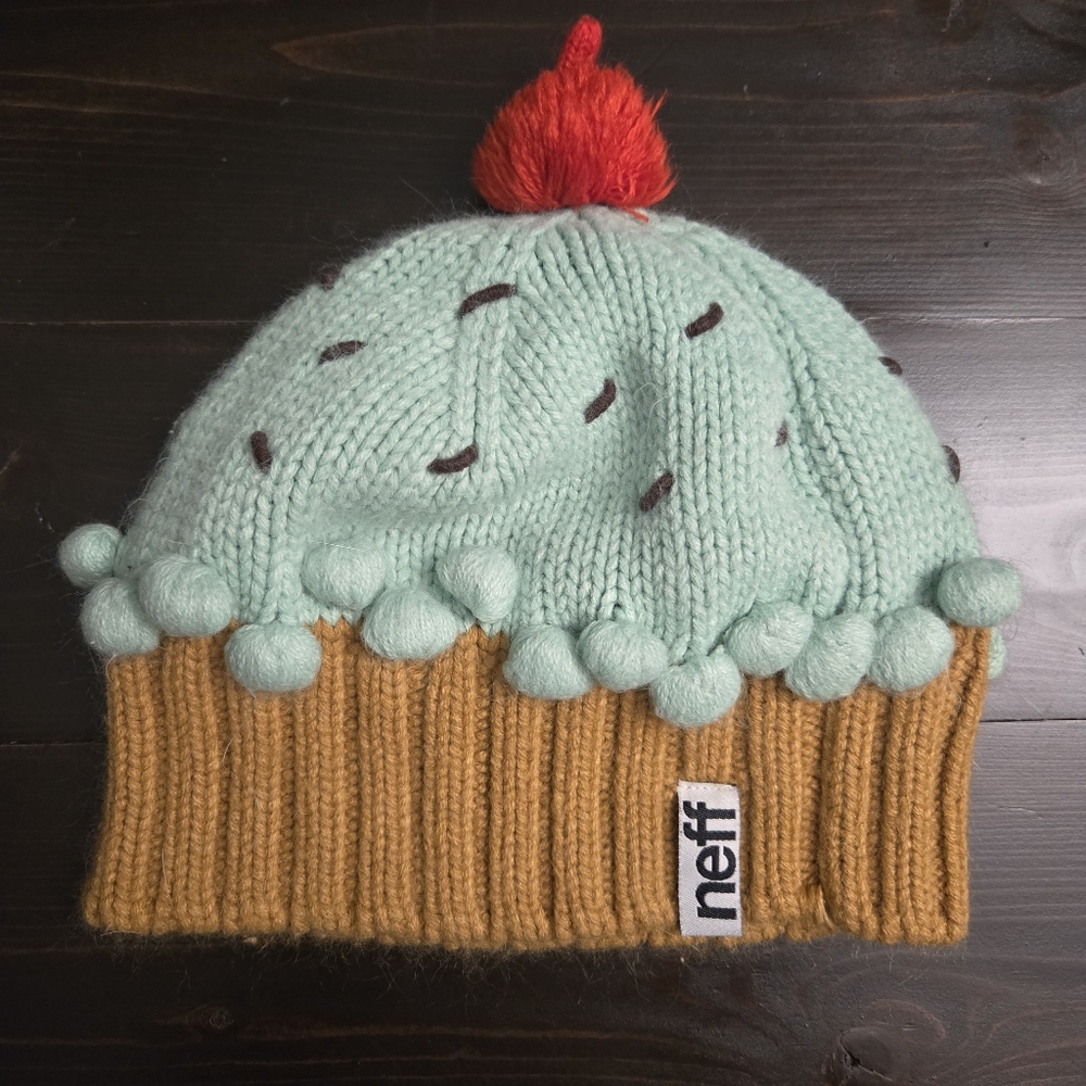 Neff Women's or Kids Mint Chocolate Chip Cupcake / Ice Cream Beanie Hat Cap